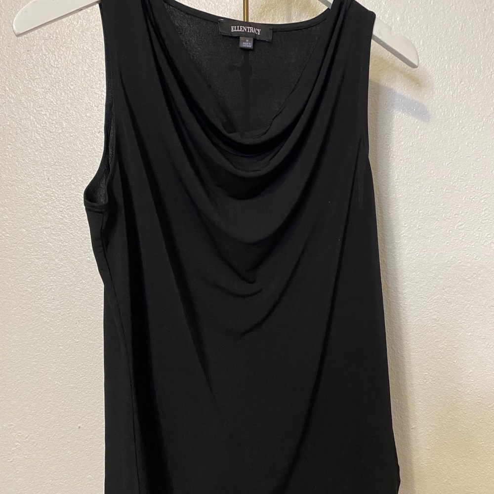Scoop neck tank